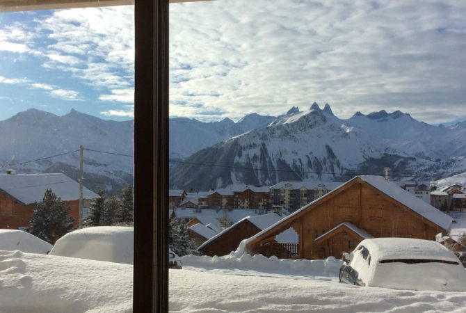 vue sur les aiguilles d'arves de l'appartement